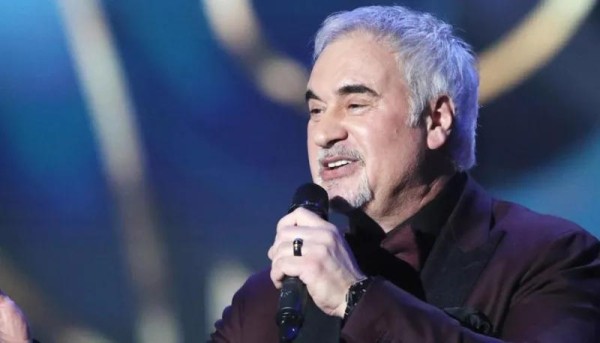 К Валерию Меладзе на корпоративе обратились с фразой: «Слава України!» — из-за его ответа требуют лишить певца российского гражданства К Валерию Меладзе на корпоративе обратились с фразой: «Слава України!» — из-за его ответа требуют лишить певца российского гражданства