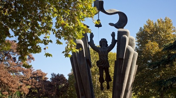 Винтажная ярмарка пройдет в парке Деда Эна в Тбилиси