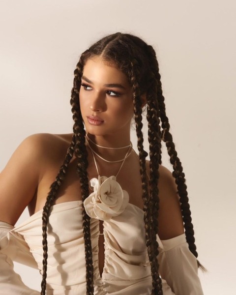 Молодая грузинка, продюсером которой является Кета Топурия, продолжает покорять сцену