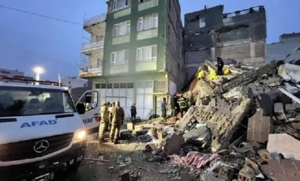 Правительство Грузии направит в Турцию соответствующую технику и спасателей для участия в спасательных мероприятиях Правительство Грузии направит в Турцию соответствующую технику и спасателей для участия в спасательных мероприятиях