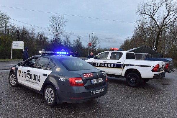 В тбилисском бизнес-центре прошла спецоперация – предположительно по делу о “колл-центрах”