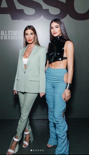 Молодая грузинка, продюсером которой является Кета Топурия, продолжает покорять сцену