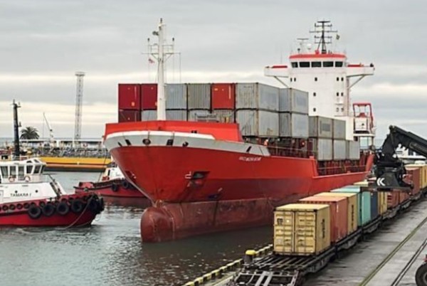 Перевозка грузов для Армении из Новороссийска в Батуми идет уже месяц – СМИ