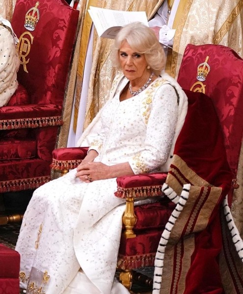 Грустный Гарри, озорник Джордж и Кейт Миддлтон в королевском стиле - яркие моменты коронации (фото) Грустный Гарри, озорник Джордж и Кейт Миддлтон в королевском стиле - яркие моменты коронации (фото)