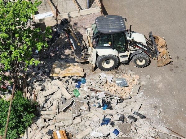 В Тбилиси сносят гаражи: что будет на освободившемся месте? – фото В Тбилиси сносят гаражи: что будет на освободившемся месте? – фото