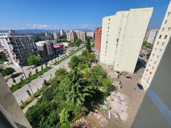 В Тбилиси сносят гаражи: что будет на освободившемся месте? – фото В Тбилиси сносят гаражи: что будет на освободившемся месте? – фото