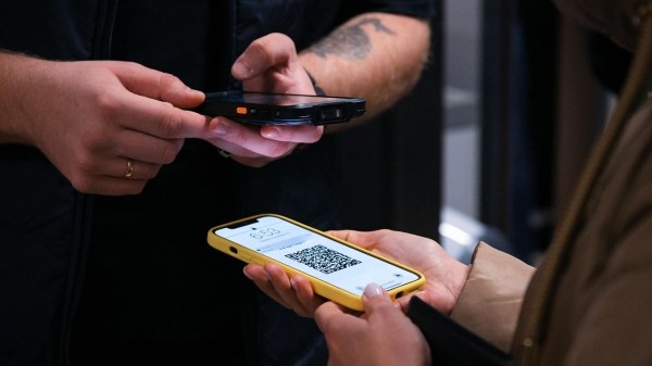 Оплатить проезд на такси в Тбилиси можно будет по QR-коду Оплатить проезд на такси в Тбилиси можно будет по QR-коду