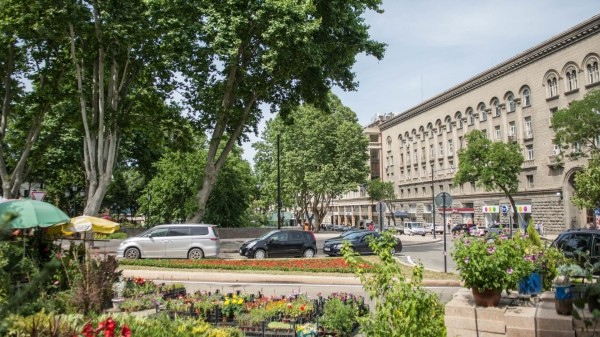 Движение автотранспорта в центре Тбилиси временно ограничат