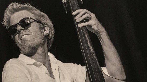 Cын Клинта Иствуда открыл фестиваль "Тбилиси ритм" в Грузии Cын Клинта Иствуда открыл фестиваль "Тбилиси ритм" в Грузии