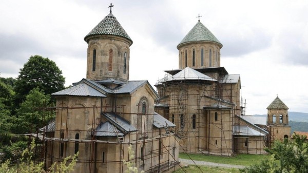 Премьер Грузии: правительство поддерживает Патриархию в вопросе реставрации Гелати