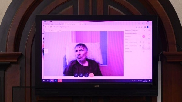 Саакашвили могут перевести из клиники в тюремную камеру – Минюст