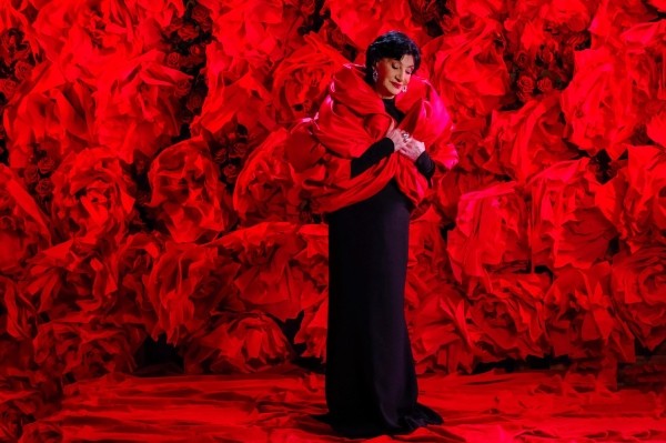 «Пусть все успокоятся, он не русский и мы не поем на русском…» - первый комментарий Нани Брегвадзе по поводу распространенной информации, якобы она записала дуэт с российским исполнителем