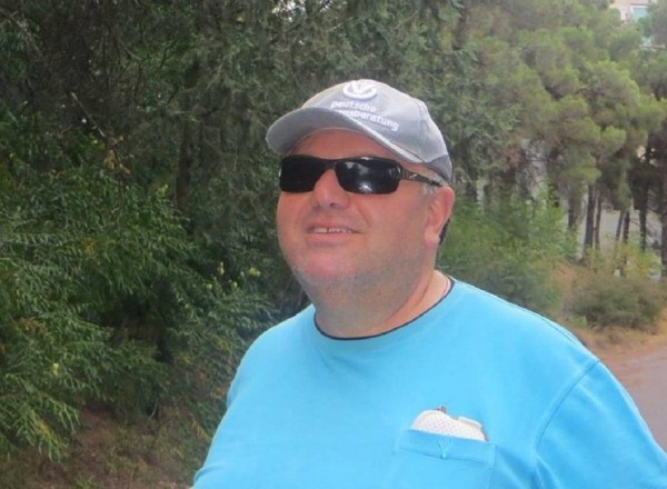 «Я с детства любил футбол» — незрячий болельщик, посетивший матч Грузия-Нидерланды, чье видео никого не оставило равнодушным