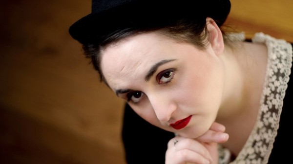 Известная писательница Нино Харатишвили встретится с читателями в Тбилиси Известная писательница Нино Харатишвили встретится с читателями в Тбилиси