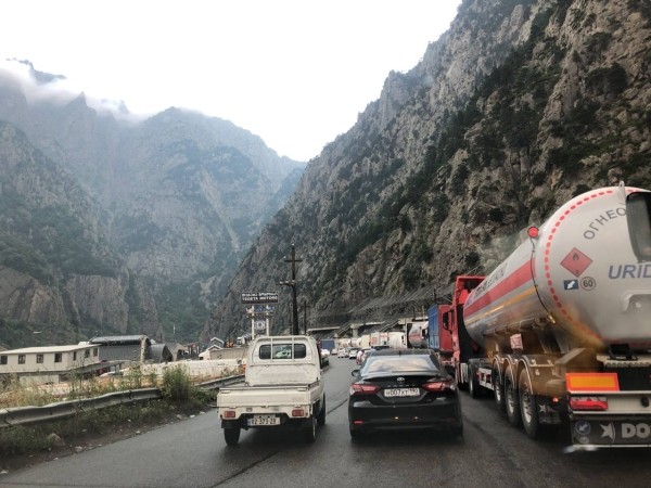 В РФ сообщили о расширении пункта пропуска «Верхний Ларс» В РФ сообщили о расширении пункта пропуска «Верхний Ларс»