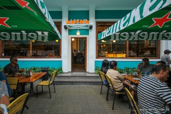 Работа сети ресторанов “Ретро” в Грузии приостановлена Трудовой инспекцией
