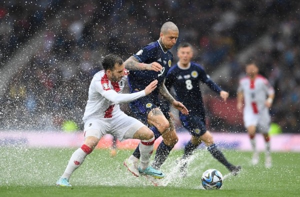 Матч в Глазго между сборными Грузии и Шотландии остановили из-за потопа