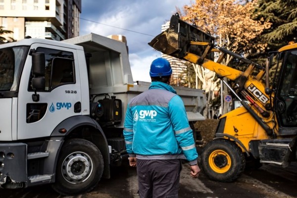 Подачу воды в части Тбилиси остановят на 30 часов