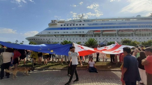 Лайнер с россиянами на борту не под санкциями – Агентство морского транспорта Грузии Лайнер с россиянами на борту не под санкциями – Агентство морского транспорта Грузии