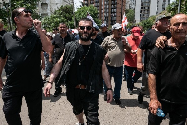 Посол США о погроме Tbilsi Pride Fest: “Неуправляемой толпе дали возможность”