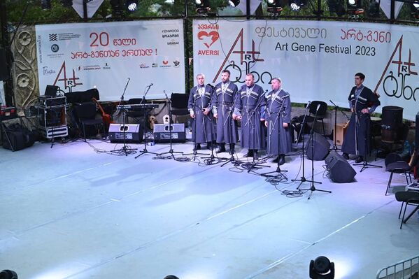 Грузинское творчество: популярный фестиваль "Арт-Гени 2023" в Тбилиси – фото Грузинское творчество: популярный фестиваль "Арт-Гени 2023" в Тбилиси – фото