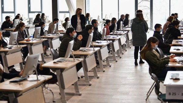 В Грузии начались Единые национальные экзамены В Грузии начались Единые национальные экзамены