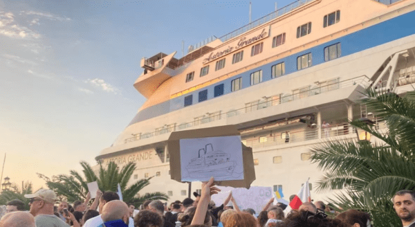 “Русский корабль” возвращается? Лайнер Astoria Grande в Батуми ждет новая акция протеста