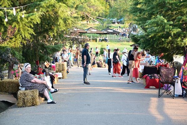 Грузинское творчество: популярный фестиваль "Арт-Гени 2023" в Тбилиси – фото Грузинское творчество: популярный фестиваль "Арт-Гени 2023" в Тбилиси – фото