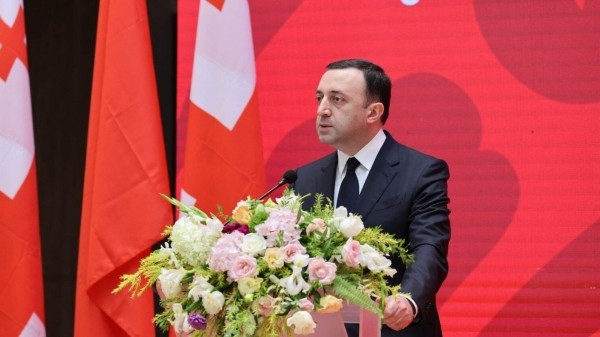 Премьер: в школах Грузии будут изучать китайский