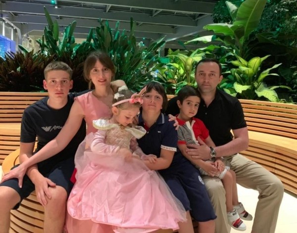 Один из самых многодетных кабинетов министров и грузинские политики, у которых 4 и больше детей