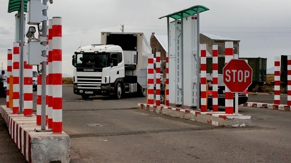 Граждане Армении и Грузии могут пересекать границу двух стран по ID-картам Граждане Армении и Грузии могут пересекать границу двух стран по ID-картам