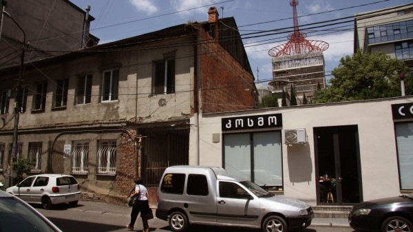 Очарование и трущобы старого Тбилиси