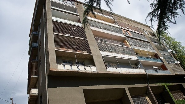 Вместо еще одного аварийного здания в Тбилиси появится новый жилой корпус