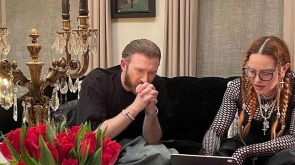 "Вы королева": Гурам Гвасалия cоздал костюмы для тура Мадонны "Вы королева": Гурам Гвасалия cоздал костюмы для тура Мадонны