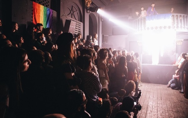 Неделя Tbilisi Pride началась в Тбилиси – за закрытыми дверями и под охраной полиции