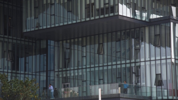 Эвакуация из Дома юстиции в Тбилиси - где и как получить документы?