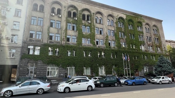 Минкульт Грузии объявил победителя конкурса карикатур