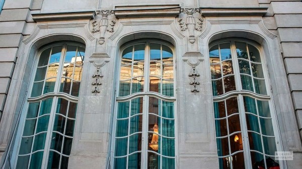 Дом писателей Грузии по решению министра культуры возглавит дочь Нодара Думбадзе Дом писателей Грузии по решению министра культуры возглавит дочь Нодара Думбадзе