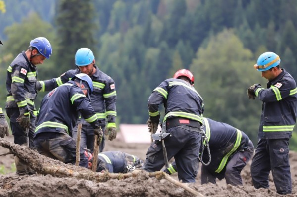 Спасательная операция продолжается в Шови – к концу вторых суток пропавшими считаются более 20 человек