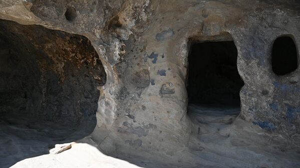 Пещерный город Уплисцихе: знаменитая достопримечательность Грузии – фото Пещерный город Уплисцихе: знаменитая достопримечательность Грузии – фото