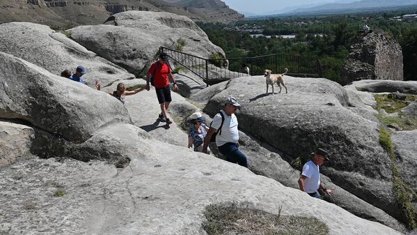 Пещерный город Уплисцихе: знаменитая достопримечательность Грузии – фото Пещерный город Уплисцихе: знаменитая достопримечательность Грузии – фото