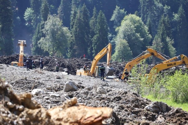 Правительство Грузии выплатит по 20 тысяч лари семьям погибших в Шови и селах Гурии