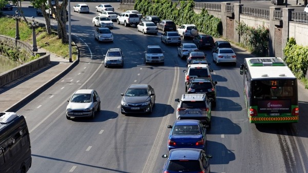 На чем вы передвигаетесь по Тбилиси?