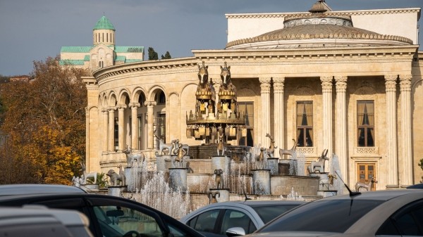 Школьники в Кутаиси смогут бесплатно пользоваться общественным транспортом