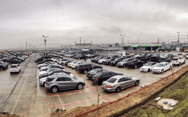 Грузия запретила реэкспорт в Россию автомобилей из Евросоюза Грузия запретила реэкспорт в Россию автомобилей из Евросоюза