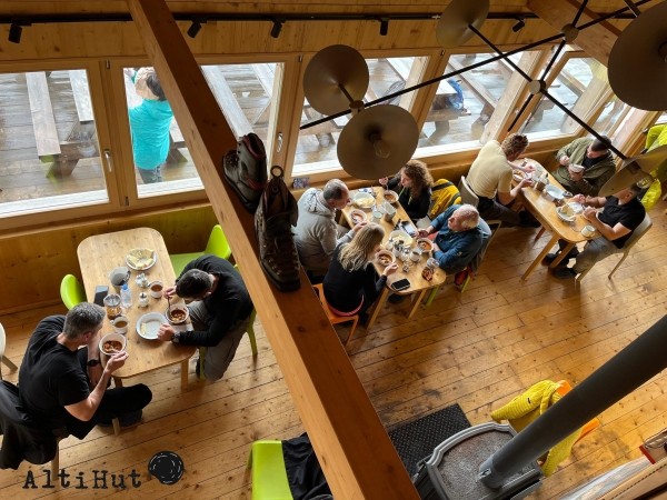 Жозеп Боррель посетил Казбеги - фотографии неофициального маршрута вице-президента Еврокомиссии Жозеп Боррель посетил Казбеги - фотографии неофициального маршрута вице-президента Еврокомиссии