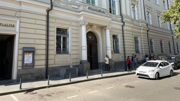 Тбилисская консерватория отозвала иск против министра культуры Тбилисская консерватория отозвала иск против министра культуры