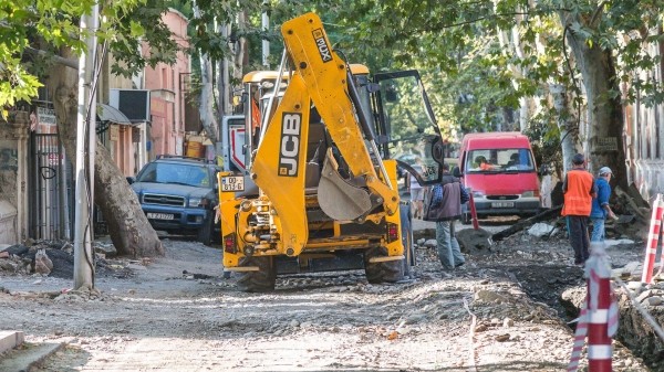 Ремонт в час пик: мэрия Тбилиси оштрафовала компанию Georgian Water and Power