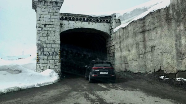 Тоннель Девдораки на дороге, ведущей к Верхнему Ларсу, открыт для транспорта