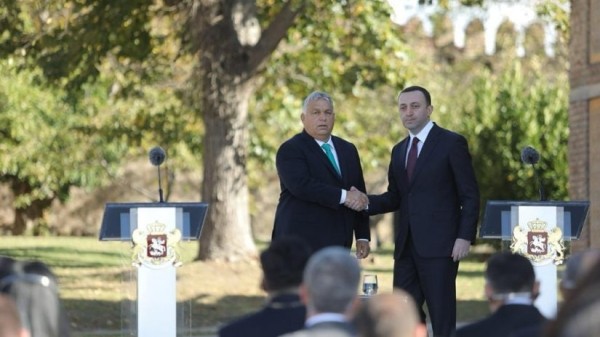 Грузия и Венгрия подписали пакет из 10 документов – в том числе о сотрудничестве “в сфере семьи”